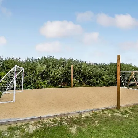Сasa de vacaciones 4 Bedroom Awesome In Ringkøbing